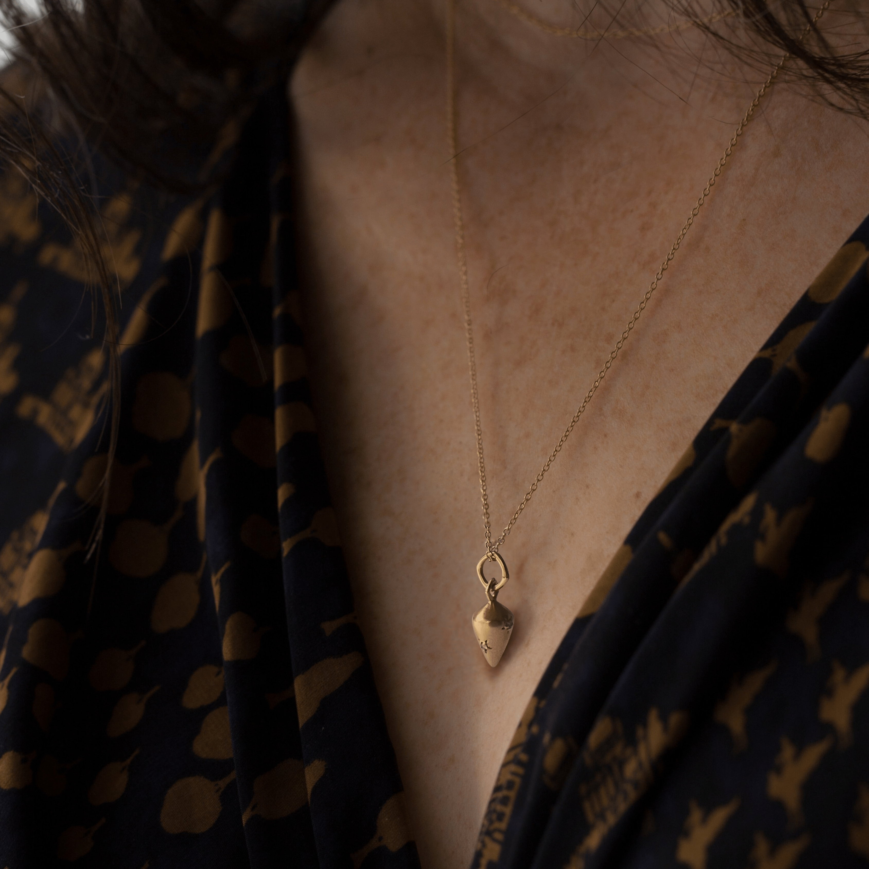 Pendulum talisman necklace | white diamonds - 12th HOUSE