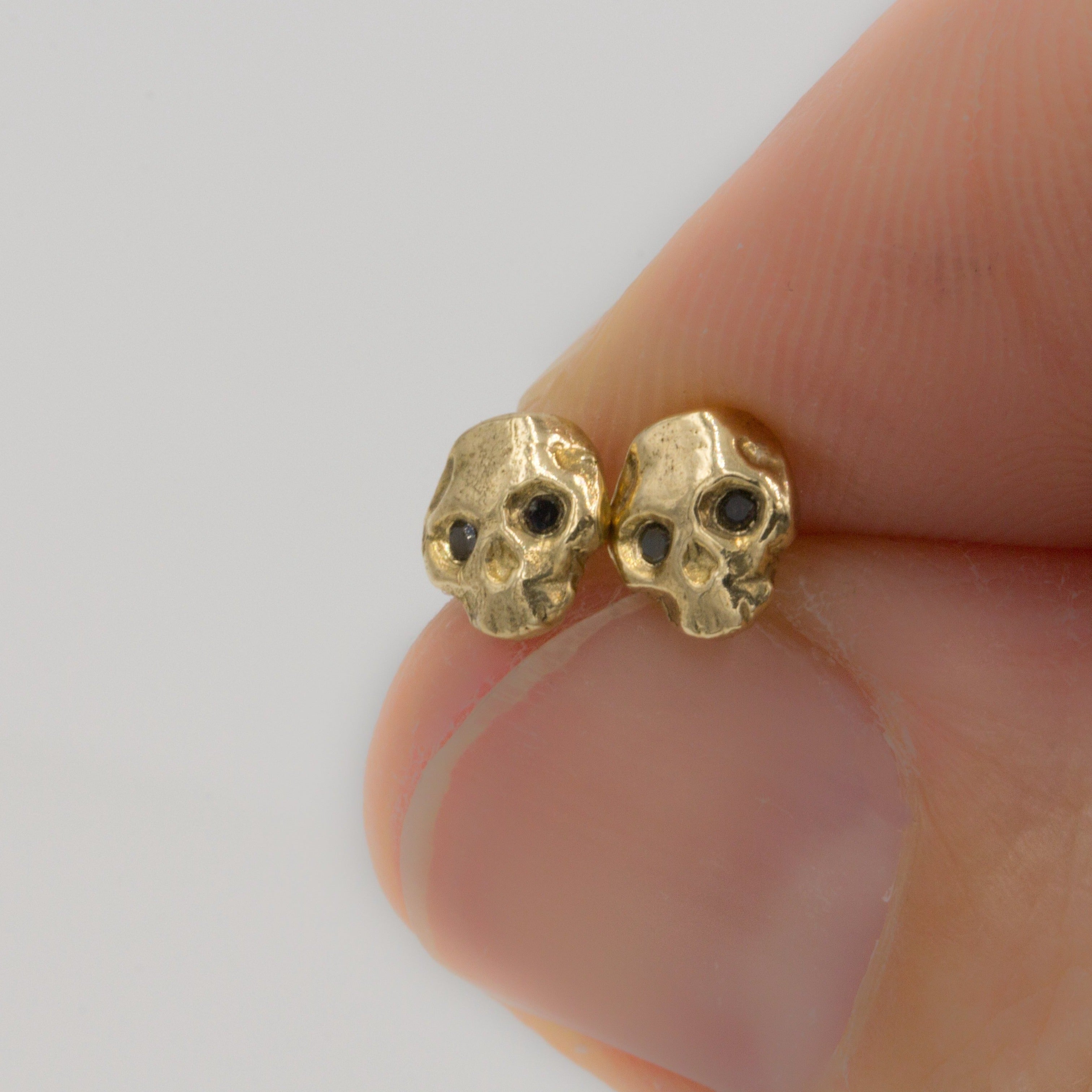 Mignon Skull Studs || black diamonds - 12th HOUSE