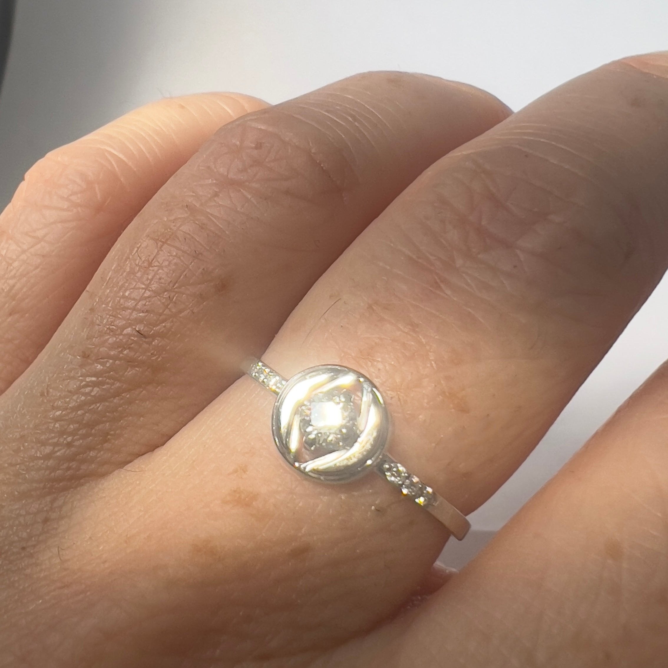 The Vesica Piscis Diamond Ring - 12th HOUSE